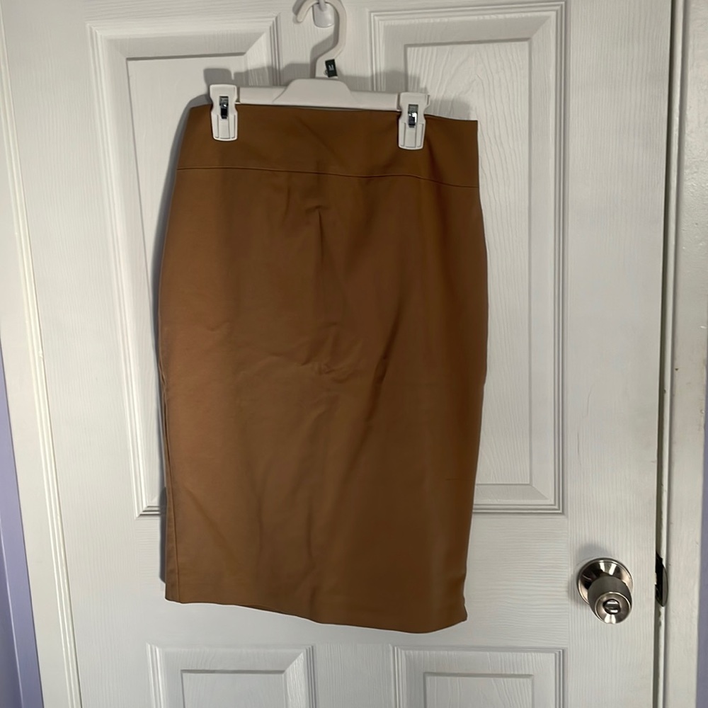 Express tan skirt size 4
